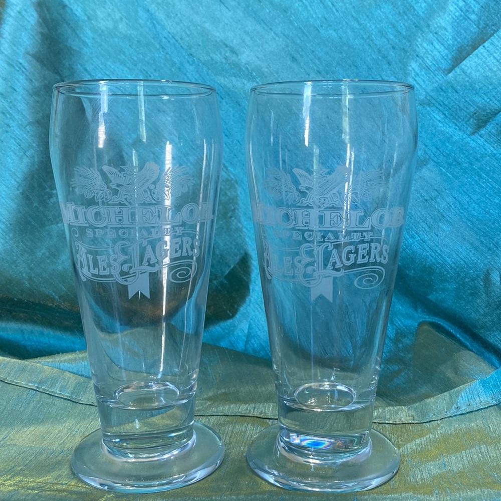 Michelob Specialty Ales & Lagers Etched Glasses, Set of 2